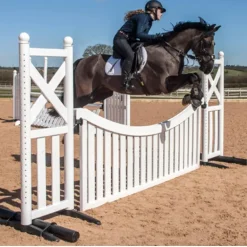 Soubassement obstacle CSO Barrière courbée